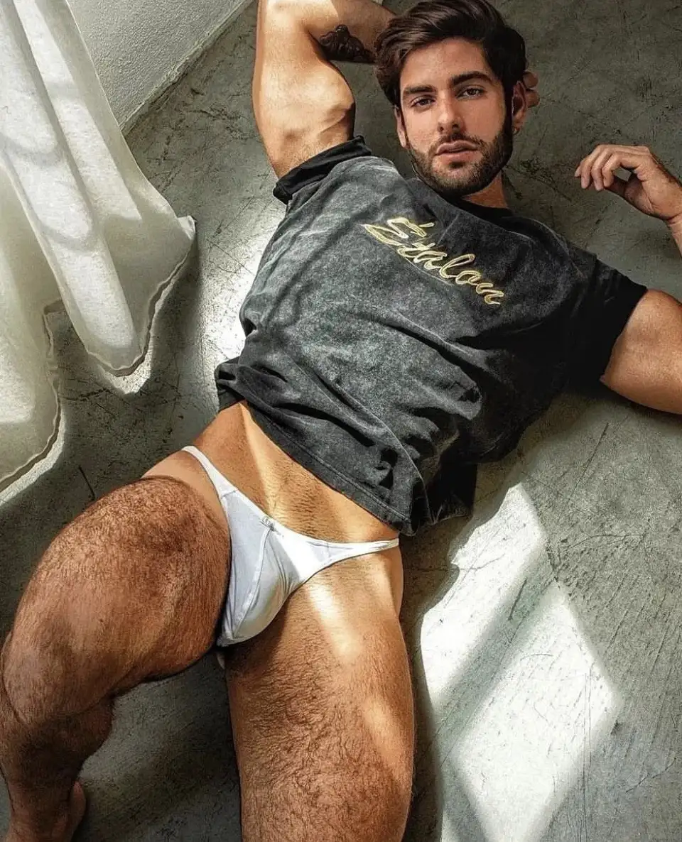 கொக்கி போட்ட கம்பவுண்டர் அண்ணன்